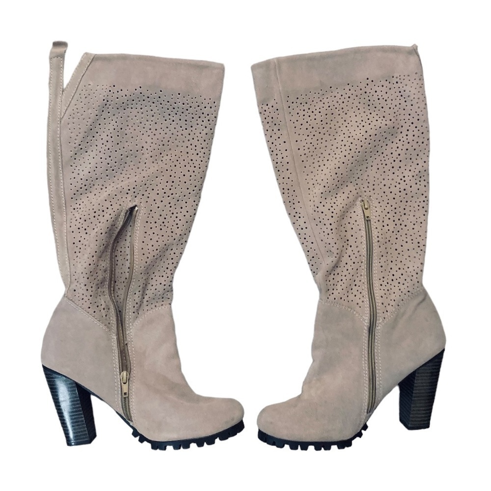 Avon 6.5 Taupe suede mid-calve perforated lug academia cottage coquette fairy